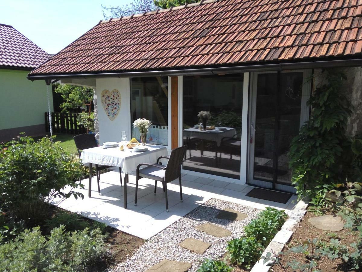 Tiny House With A Big Heart Postojna Exterior photo